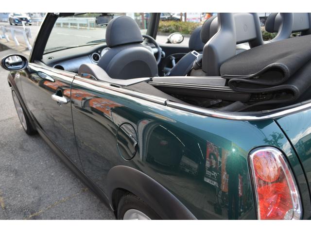 ＭＩＮＩ クーパーＳ　コンバーチブル　スーパーチャージャー　禁煙車　ミラー型ドラレコバックカメラ　ＥＴＣ　１７インチアルミ　ＨＩＤライト　キーレスキー（58枚目）