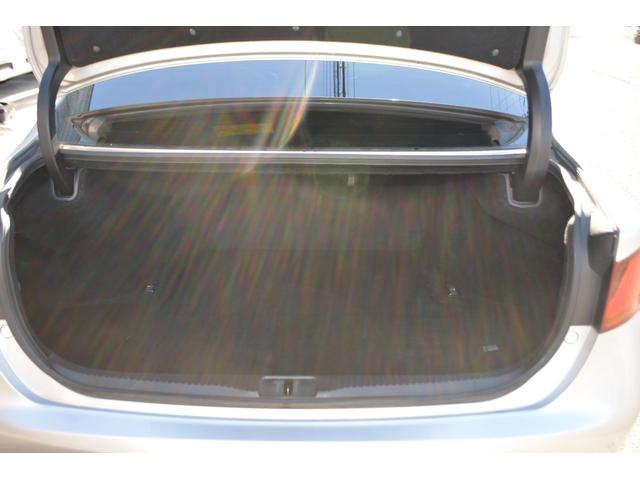 ＧＳ ＧＳ４５０ｈ　バージョンＬ　禁煙車　サンルーフ　純正ナビ　フルセグテレビ　バックカメラ　ＥＴＣ　スマートキー　ＬＥＤライト　黒革シート　電動リヤサンシェード　クルーズコントロール（17枚目）