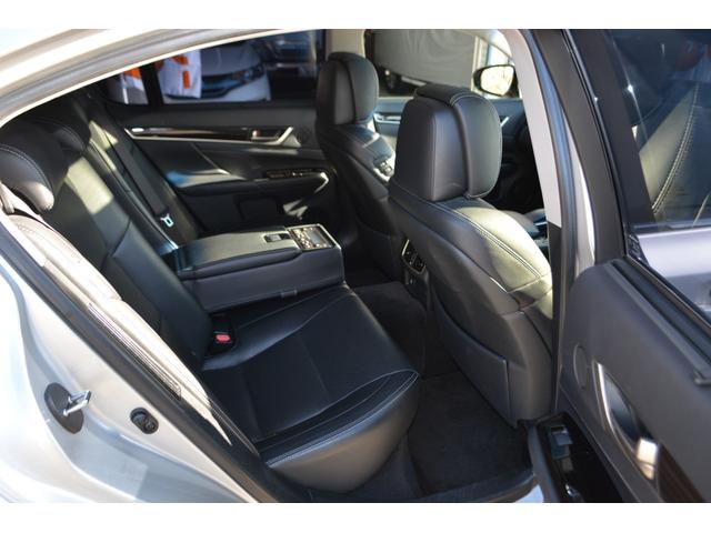 ＧＳ ＧＳ４５０ｈ　バージョンＬ　禁煙車　サンルーフ　純正ナビ　フルセグテレビ　バックカメラ　ＥＴＣ　スマートキー　ＬＥＤライト　黒革シート　電動リヤサンシェード　クルーズコントロール（40枚目）