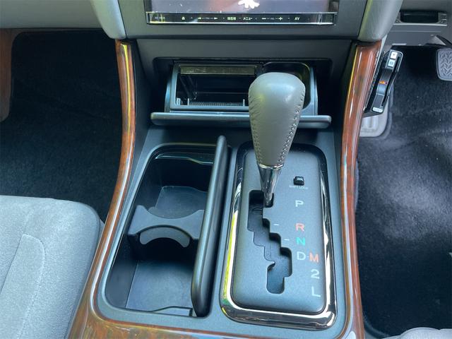 アリスト Ｖ３００　ＥＴＣ　オートクルーズコントロール　ＴＶ　アルミホイール　オートライト　ＨＩＤ　ＡＴ　キーレスエントリー　盗難防止システム　パワーシート　記録簿　衝突安全ボディ　ＡＢＳ　ＥＳＣ　エアコン（7枚目）