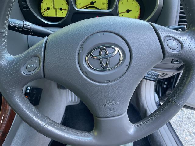 アリスト Ｖ３００　ＥＴＣ　オートクルーズコントロール　ＴＶ　アルミホイール　オートライト　ＨＩＤ　ＡＴ　キーレスエントリー　盗難防止システム　パワーシート　記録簿　衝突安全ボディ　ＡＢＳ　ＥＳＣ　エアコン（22枚目）