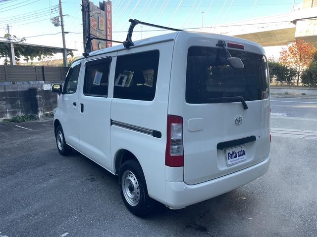 タウンエースバン ＧＬ　ＥＴＣ　バックカメラ　ＴＶ　クリアランスソナー　衝突被害軽減システム　両側スライドドア　キーレスエントリー　アイドリングストップ　電動格納ミラー　ＭＴ　ＥＳＣ　エアコン　パワーウィンドウ（7枚目）