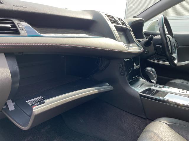 クラウン アスリート　スマキー　電動シート　メモリーシート　ドラレコ　ＥＴＣ　フルセグ　クルーズコントロール　バックカメラ（17枚目）