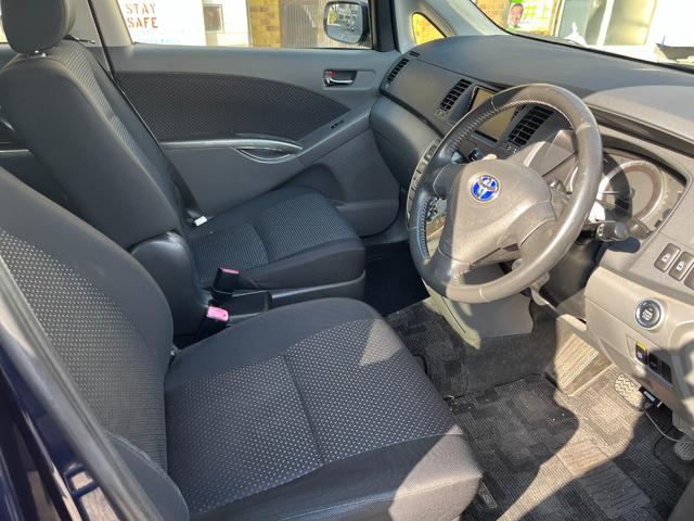 アイシス プラタナ　Ｕセレクション　ＴＶ・Ｂｌｕｅｔｏｏｔｈ・両側電動スライドドア・ＥＴＣ・フリップダンモニター・バックカメラ（9枚目）