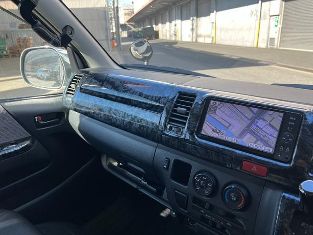 ハイエースバン スーパーＧＬ　ナビ　ＴＶ　ＥＴＣ　キーレス　ディーンクロスカントリーアルミ（14枚目）