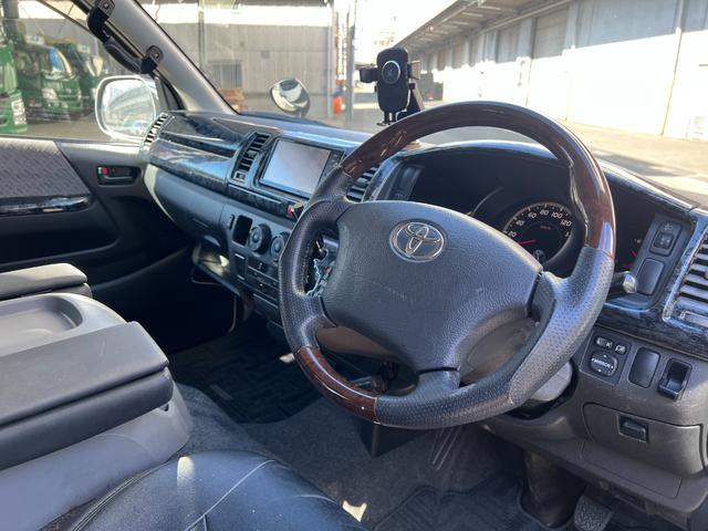 ハイエースバン スーパーＧＬ　ナビ　ＴＶ　ＥＴＣ　キーレス　ディーンクロスカントリーアルミ（16枚目）