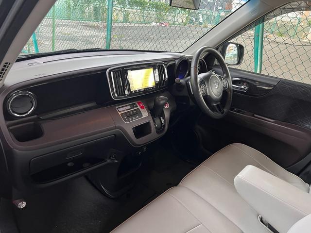 Ｎ－ＯＮＥ プレミアム　ツアラー・Ｌパッケージ　ターボ　アルミ　ナビ　バックカメラ　スマキ―　プッシュスタート　ＥＴＣ　パドルシフト（11枚目）