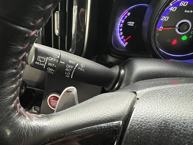 Ｎ－ＯＮＥ プレミアム　ツアラー・Ｌパッケージ　ターボ　アルミ　ナビ　バックカメラ　スマキ―　プッシュスタート　ＥＴＣ　パドルシフト（14枚目）