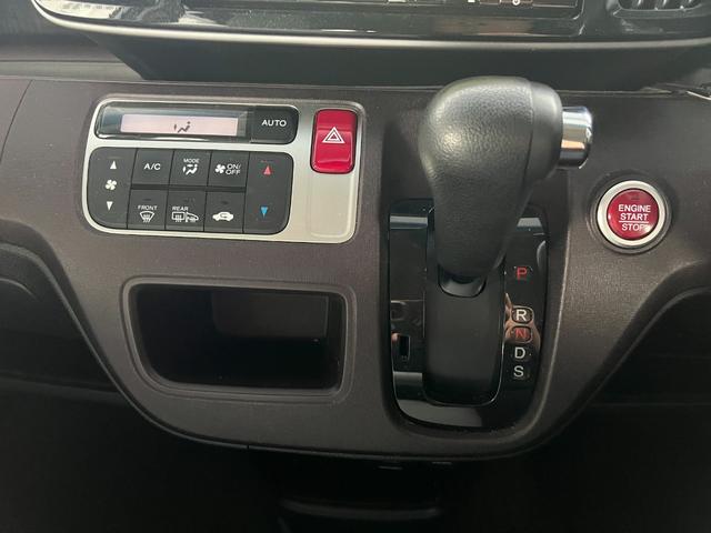 Ｎ－ＯＮＥ プレミアム　ツアラー・Ｌパッケージ　ターボ　アルミ　ナビ　バックカメラ　スマキ―　プッシュスタート　ＥＴＣ　パドルシフト（16枚目）