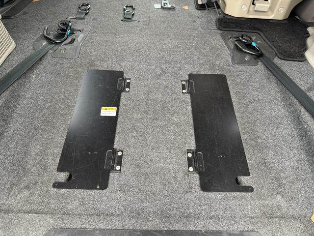 セレナ Ｘ　２．０Ｘチェアキャブ　スロープ　車いす２名仕様　アラウンドビューモニター　両側スライドドア　クルーズコントロール　ＥＴＣ車載器　ドライブレコーダー　アイドリングストップ　キーレス　集中ドアロック（24枚目）