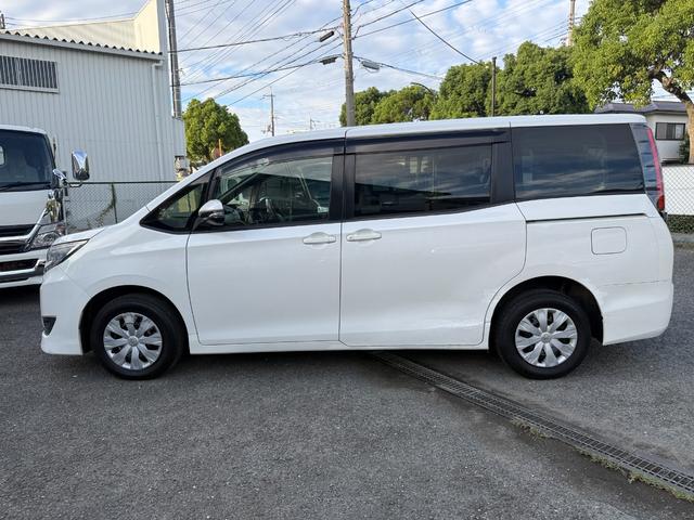 ノア X 2.0Xウェルキャブ スロープII3rdシート付 左側パワースライドドア ウインチリモコン 三菱ナビ バックカメラ クルーズコントロール キーレス 電動格納ミラー オートライト フルセグ エアバッグ(5枚目)