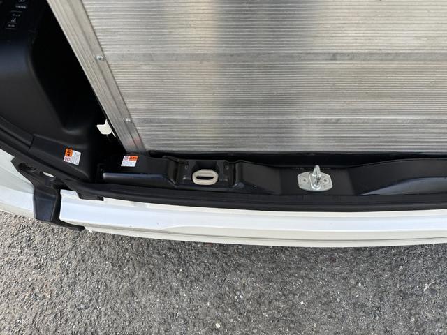 ノア X 2.0Xウェルキャブ スロープII3rdシート付 左側パワースライドドア ウインチリモコン 三菱ナビ バックカメラ クルーズコントロール キーレス 電動格納ミラー オートライト フルセグ エアバッグ(15枚目)