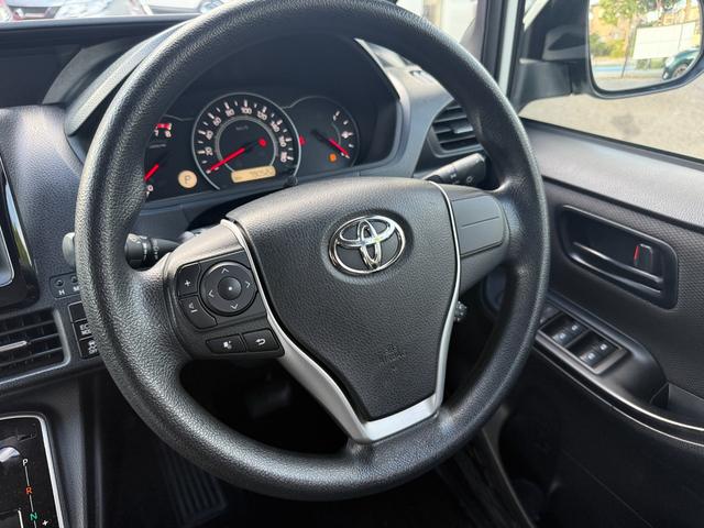 ノア X 2.0Xウェルキャブ スロープII3rdシート付 左側パワースライドドア ウインチリモコン 三菱ナビ バックカメラ クルーズコントロール キーレス 電動格納ミラー オートライト フルセグ エアバッグ(26枚目)