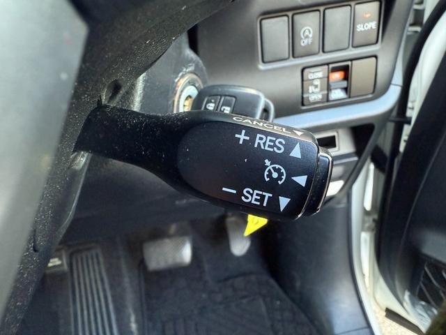 ノア X 2.0Xウェルキャブ スロープII3rdシート付 左側パワースライドドア ウインチリモコン 三菱ナビ バックカメラ クルーズコントロール キーレス 電動格納ミラー オートライト フルセグ エアバッグ(31枚目)