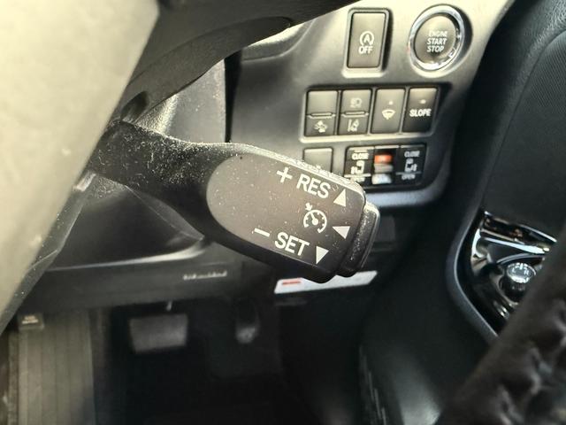 ヴォクシー 　２．０ＺＳウェルキャブ　スロープＩ車いす１脚　両側電動スライドドア　トヨタセーフティセンス　タイプ１車椅子１脚　アルパインナビ　後席モニター　スマートキー　ＥＴＣ車載器　クルーズコントロール　ドラレコ（33枚目）