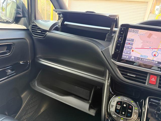 ヴォクシー 　２．０ＺＳウェルキャブ　スロープＩ車いす１脚　両側電動スライドドア　トヨタセーフティセンス　タイプ１車椅子１脚　アルパインナビ　後席モニター　スマートキー　ＥＴＣ車載器　クルーズコントロール　ドラレコ（44枚目）