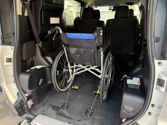 ノア Ｘ　２．０ＸウェルキャブスロープＩＩ３ｒｄシート付４ＷＤ　両側電動スライドドア　４ＷＤ　トヨタセーフティセンス　社外ナビ　ＥＴＣ車載器　ドライブレコーダー　障害物センサー　バックカメラ　ＣＤ再生（27枚目）