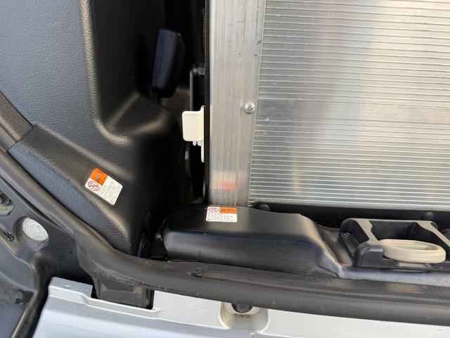 ノア Ｘ　２．０ＸウェルキャブスロープＩＩ３ｒｄシート付４ＷＤ　両側電動スライドドア　４ＷＤ　トヨタセーフティセンス　社外ナビ　ＥＴＣ車載器　ドライブレコーダー　障害物センサー　バックカメラ　ＣＤ再生（34枚目）