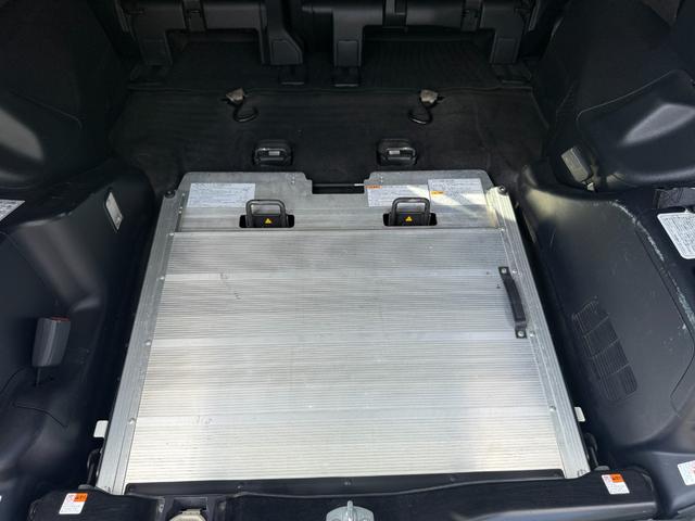 ノア X 2.0Xウェルキャブ スロープII3rdシート付 オートステップ 片側電動スライドドア トヨタセーフティセンス カロッツェリアナビ クルーズコントロール バックカメラ ETC車載器 LEDヘッドライト(27枚目)