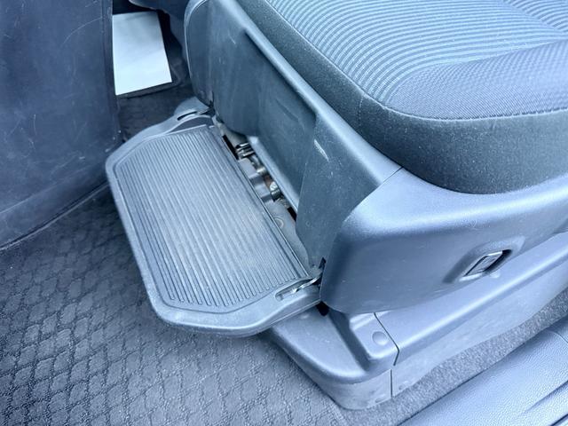 ノア X 2.0XウェルキャブスロープII3rdシート付4WD 助手席リフトアップシート ウインチリモコン 両側電動スライドドア 社外ナビ クルーズコントロール クリアランスソナー ドラレコ バックカメラ(31枚目)