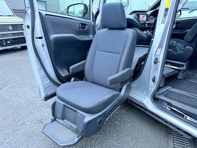 ノア X 2.0XウェルキャブスロープII3rdシート付4WD 助手席リフトアップシート ウインチリモコン 両側電動スライドドア 社外ナビ クルーズコントロール クリアランスソナー ドラレコ バックカメラ(34枚目)