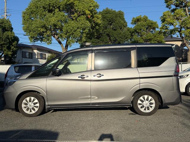 セレナ B 2.0B助手席スライドアップシート アラウンドビューモニター 前後ドラレコ 両側スライドドア ブラインドスポットモニター スマートキー プッシュスタート オートライト バックカメラ 集中ドアロック(5枚目)