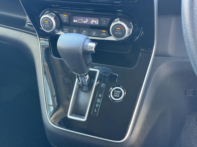 セレナ B 2.0B助手席スライドアップシート アラウンドビューモニター 前後ドラレコ 両側スライドドア ブラインドスポットモニター スマートキー プッシュスタート オートライト バックカメラ 集中ドアロック(29枚目)