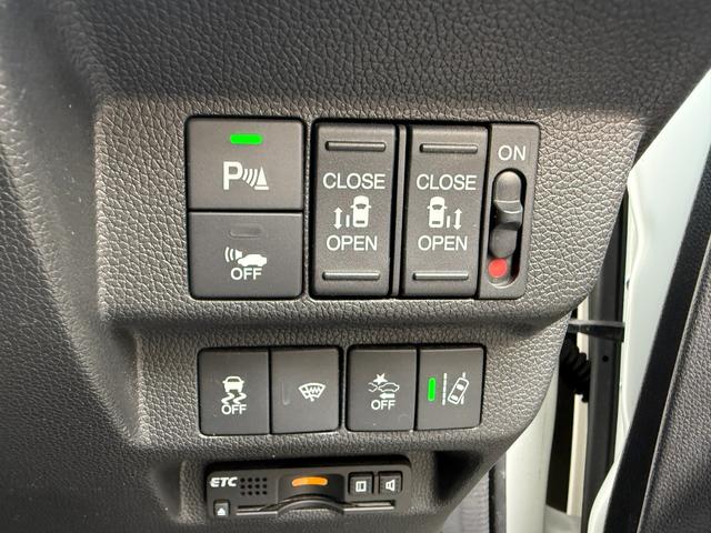 フリード+ハイブリッド 1.5ハイブリッドG車いす仕様車 両側電動スライドドア 純正ナビ ETC車載器 ドライブレコーダー バックカメラ レーダークルーズコントロール 前後ドライブレコーダー CD DVD フルセグ(31枚目)