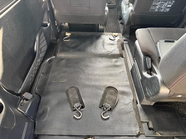 まずは2列目にご乗車される車椅子の方のご案内です☆