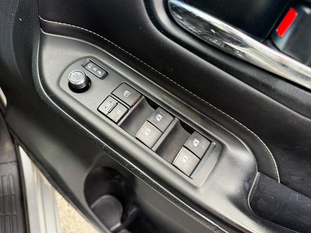 電動格納ミラー付☆ミラーの角度や開閉操作が運転席に座ったまま行えます☆