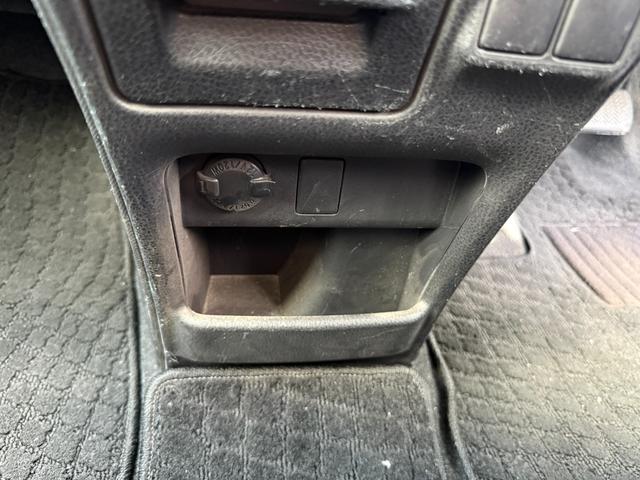 シガーソケット付☆スマホ充電などに役立ちます☆