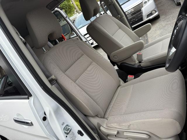 セレナ Ｂ　２．０Ｂ送迎タイプ　オートステップ仕様　助手席リフトアップシート付　補助席　ディスプレイオーディオ　バックカメラ　エマージェンシーブレーキ　オートライト　電動格納ミラー　ＣＤ　ＤＶＤ　両側スライドドア（42枚目）