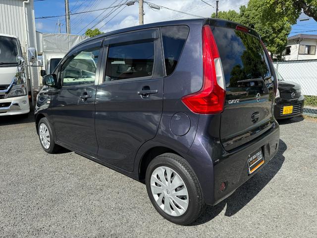 デイズ Ｊ　６６０Ｊアンシャンテ助手席回転シート　助手席スライドアップシート　オーディオ　電動格納ミラー　キーレス　運転席・助手席エアバッグ　パワーウインドウ　ＣＤ再生　シガーソケット（6枚目）