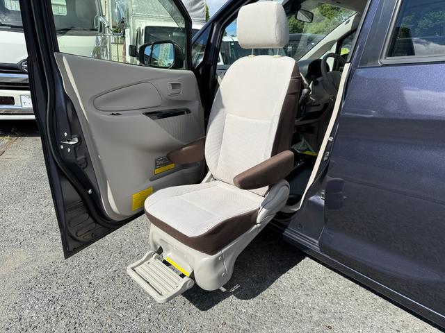 デイズ Ｊ　６６０Ｊアンシャンテ助手席回転シート　助手席スライドアップシート　オーディオ　電動格納ミラー　キーレス　運転席・助手席エアバッグ　パワーウインドウ　ＣＤ再生　シガーソケット（13枚目）