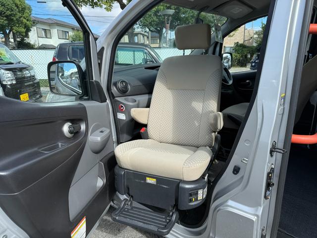 ＮＶ２００バネットバン 　助手席スライドアップ・スロープ・補助席　送迎仕様　補助席　バックカメラ　キーレス　オーディオ：ＣＢ０１Ｄ　キーレス　運転席・助手席エアバッグ（15枚目）