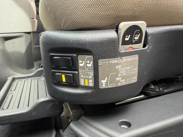 ＮＶ２００バネットバン 　助手席スライドアップ・スロープ・補助席　送迎仕様　補助席　バックカメラ　キーレス　オーディオ：ＣＢ０１Ｄ　キーレス　運転席・助手席エアバッグ（16枚目）