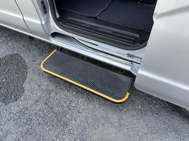 ＮＶ２００バネットバン 　助手席スライドアップ・スロープ・補助席　送迎仕様　補助席　バックカメラ　キーレス　オーディオ：ＣＢ０１Ｄ　キーレス　運転席・助手席エアバッグ（18枚目）