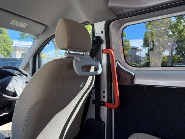 ＮＶ２００バネットバン 　助手席スライドアップ・スロープ・補助席　送迎仕様　補助席　バックカメラ　キーレス　オーディオ：ＣＢ０１Ｄ　キーレス　運転席・助手席エアバッグ（20枚目）