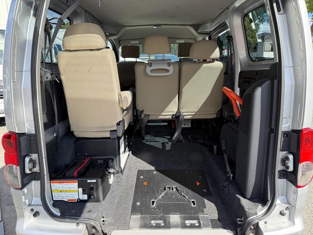 ＮＶ２００バネットバン 　助手席スライドアップ・スロープ・補助席　送迎仕様　補助席　バックカメラ　キーレス　オーディオ：ＣＢ０１Ｄ　キーレス　運転席・助手席エアバッグ（27枚目）