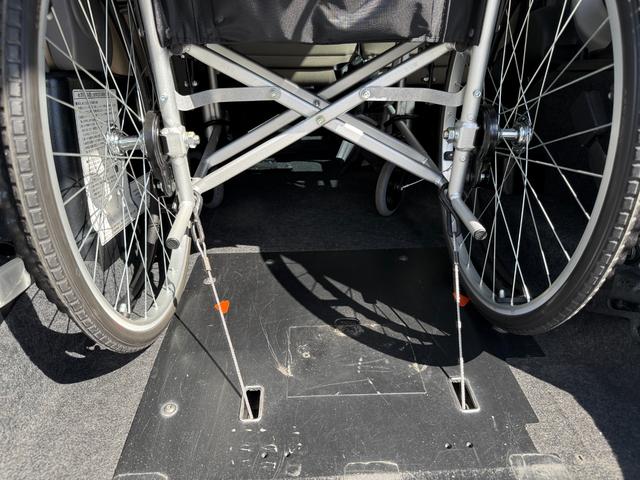 ＮＶ２００バネットバン 　助手席スライドアップ・スロープ・補助席　送迎仕様　補助席　バックカメラ　キーレス　オーディオ：ＣＢ０１Ｄ　キーレス　運転席・助手席エアバッグ（32枚目）