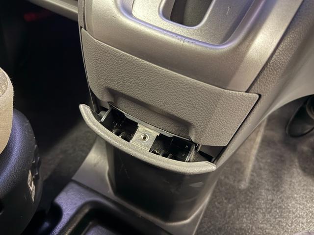 ＮＶ２００バネットバン 　助手席スライドアップ・スロープ・補助席　送迎仕様　補助席　バックカメラ　キーレス　オーディオ：ＣＢ０１Ｄ　キーレス　運転席・助手席エアバッグ（53枚目）