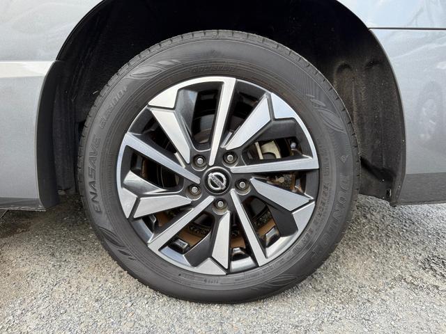 セレナ 　２．０ＨスターＶ　Ｃキャブ　スロープ車いす１名２ｎｄ　プロパイロット　アラウンドビューモニター　両側電動スライドドア　ハンズフリードア　純正ナビ　後席モニター　インテリジェンスミラー　アルミホイール（27枚目）