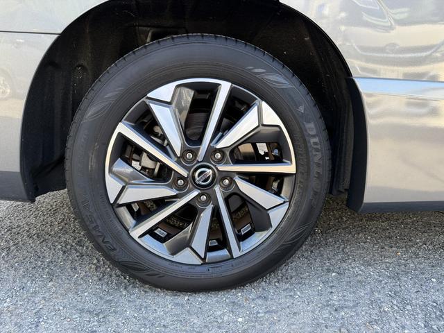 セレナ 　２．０ＨスターＶ　Ｃキャブ　スロープ車いす１名２ｎｄ　プロパイロット　アラウンドビューモニター　両側電動スライドドア　ハンズフリードア　純正ナビ　後席モニター　インテリジェンスミラー　アルミホイール（30枚目）