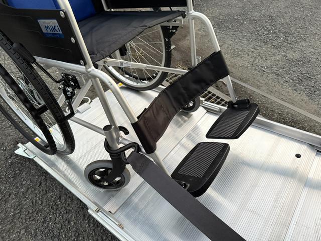 フリード＋ Ｇ・ホンダセンシング　１．５Ｇホンダセンシング車いす仕様車　スロープ　福祉車両　両側電動スライドドア　ギャザーズナビ　純正ドライブレコーダー　アダプティブクルーズコントロール　バックカメラ　スマートキー　プッシュスタート式（23枚目）