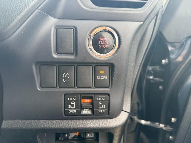 ヴォクシー 　両側電動スライドドア　スマートキー　プッシュスタート　バックカメラ　後席モニター　ＥＴＣ車載器　カロッツェリアナビ　ＣＤ　ＤＶＤ　フルセグ　Ｂｌｕｅｔｏｏｔｈ　スタッドレスタイヤ　アイドリングストップ（31枚目）