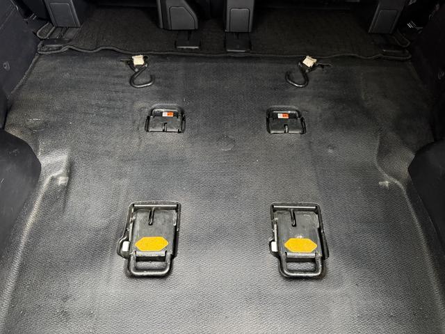 ヴォクシー 　両側電動スライドドア　スマートキー　プッシュスタート　バックカメラ　後席モニター　ＥＴＣ車載器　カロッツェリアナビ　ＣＤ　ＤＶＤ　フルセグ　Ｂｌｕｅｔｏｏｔｈ　スタッドレスタイヤ　アイドリングストップ（60枚目）