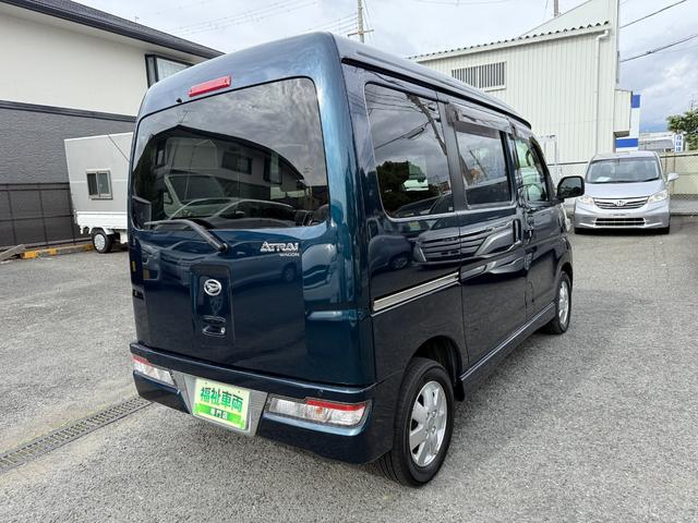 アトレーワゴン 　リヤシートリフト　ＳＡＩＩＩ　ディスプレイオーディオ　障害物センサー　ＣＤ　ＤＶＤ　両側スライドドア　電動格納ミラー　ＬＥＤヘッドライト　アイドリングストップ　オートマチックハイビーム　フロアマット（18枚目）