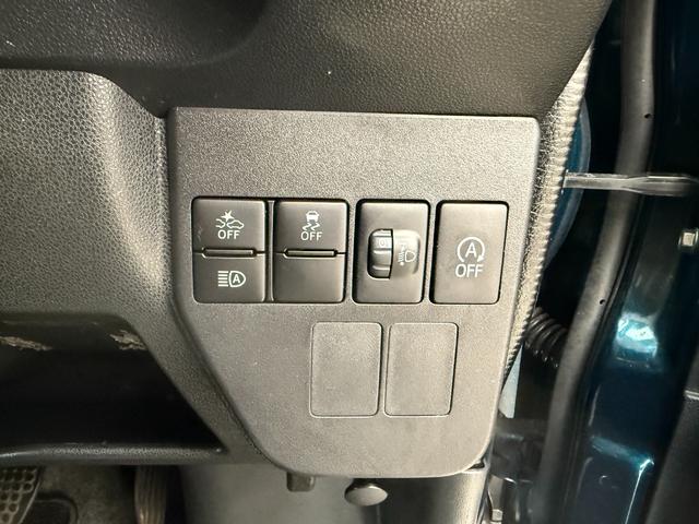 アトレーワゴン 　リヤシートリフト　ＳＡＩＩＩ　ディスプレイオーディオ　障害物センサー　ＣＤ　ＤＶＤ　両側スライドドア　電動格納ミラー　ＬＥＤヘッドライト　アイドリングストップ　オートマチックハイビーム　フロアマット（26枚目）
