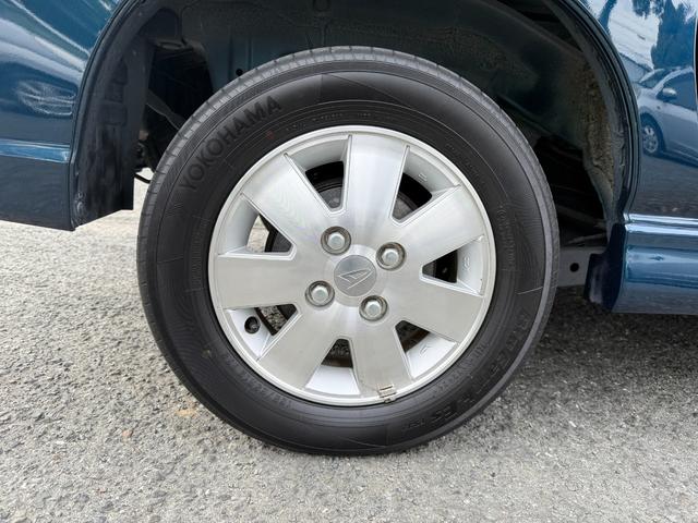 アトレーワゴン 　リヤシートリフト　ＳＡＩＩＩ　ディスプレイオーディオ　障害物センサー　ＣＤ　ＤＶＤ　両側スライドドア　電動格納ミラー　ＬＥＤヘッドライト　アイドリングストップ　オートマチックハイビーム　フロアマット（49枚目）