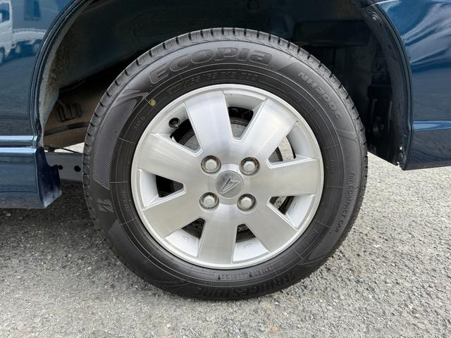 アトレーワゴン 　リヤシートリフト　ＳＡＩＩＩ　ディスプレイオーディオ　障害物センサー　ＣＤ　ＤＶＤ　両側スライドドア　電動格納ミラー　ＬＥＤヘッドライト　アイドリングストップ　オートマチックハイビーム　フロアマット（50枚目）